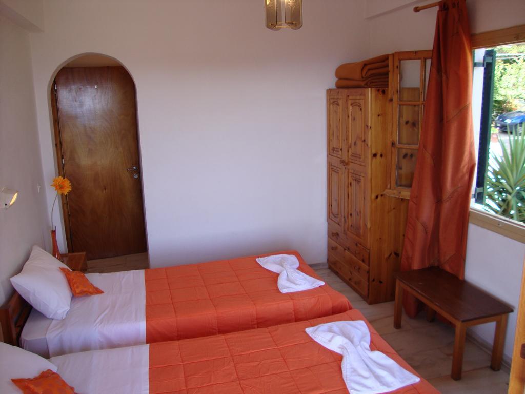 Ipsia Apartments 帕莱欧卡斯提撒 客房 照片